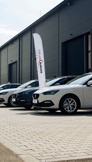 12 új SEAT Leon Kombi – sikeres flottaátadás Budakalászon