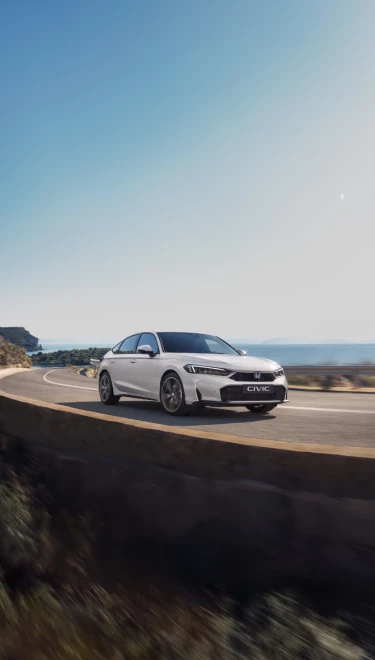 Megújult Honda Civic e:HEV: Karakteres forma és kifinomult részletek
