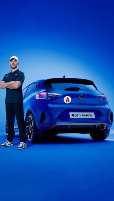 A Renault új funkcióval kampányol a fiatal sofőrök biztonsága érdekében