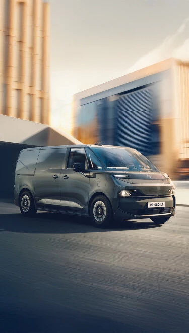 Újdonság a láthatáron: elektromos Renault Trafic