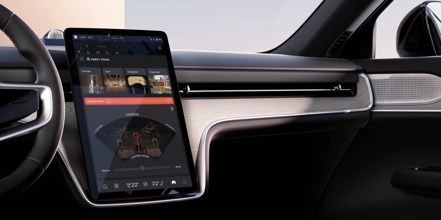 Stúdióélmény a Volvo EX90 fedélzetén