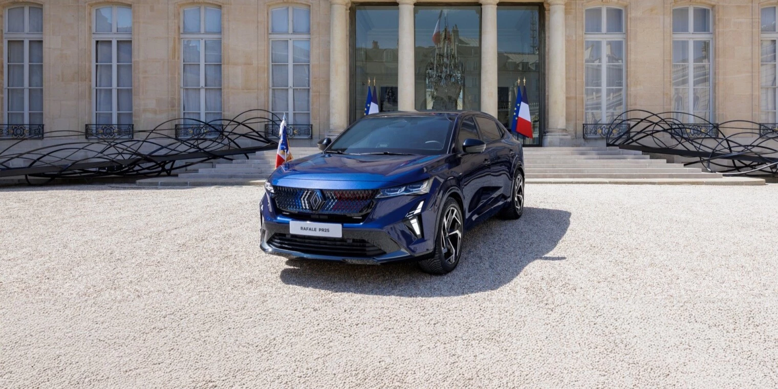 Egy elnöki autó születése: Renault Rafale a francia államfő szolgálatában