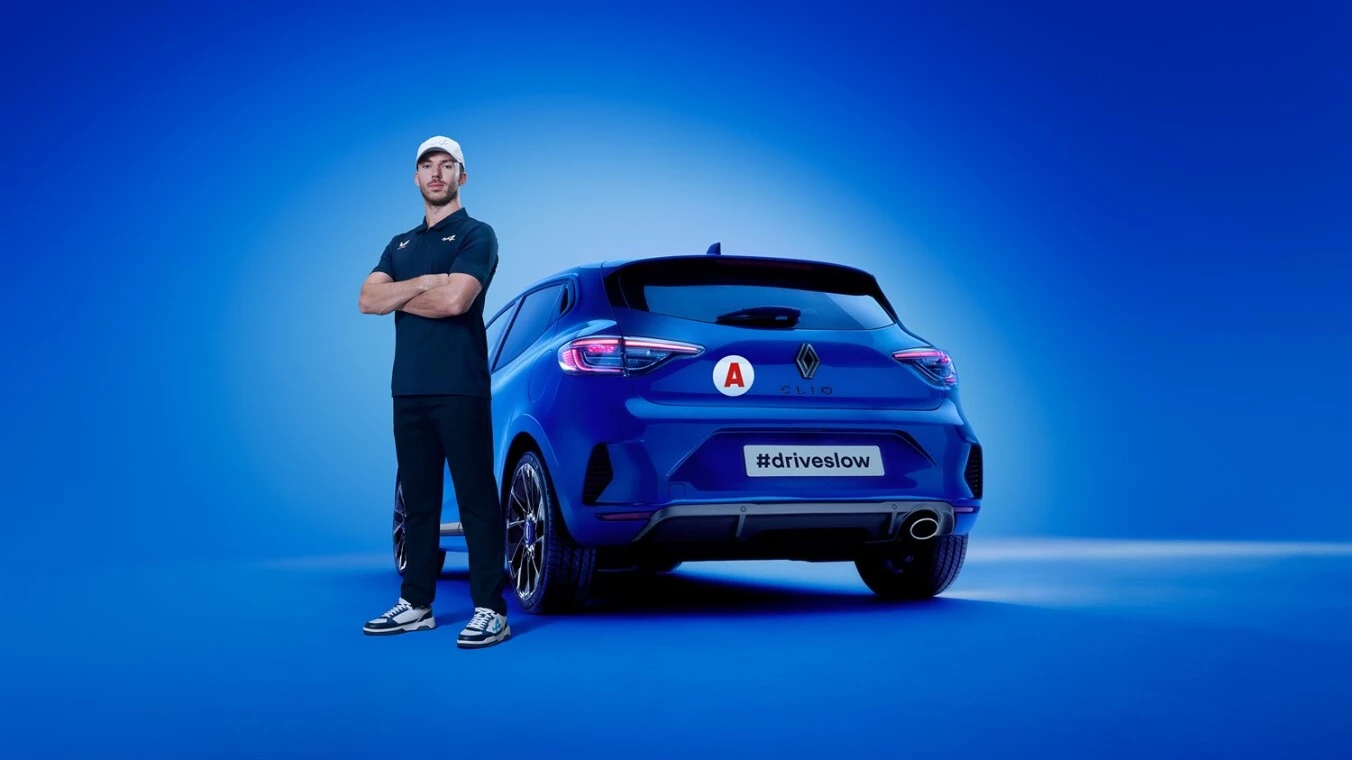 A Renault új funkcióval kampányol a fiatal sofőrök biztonsága érdekében