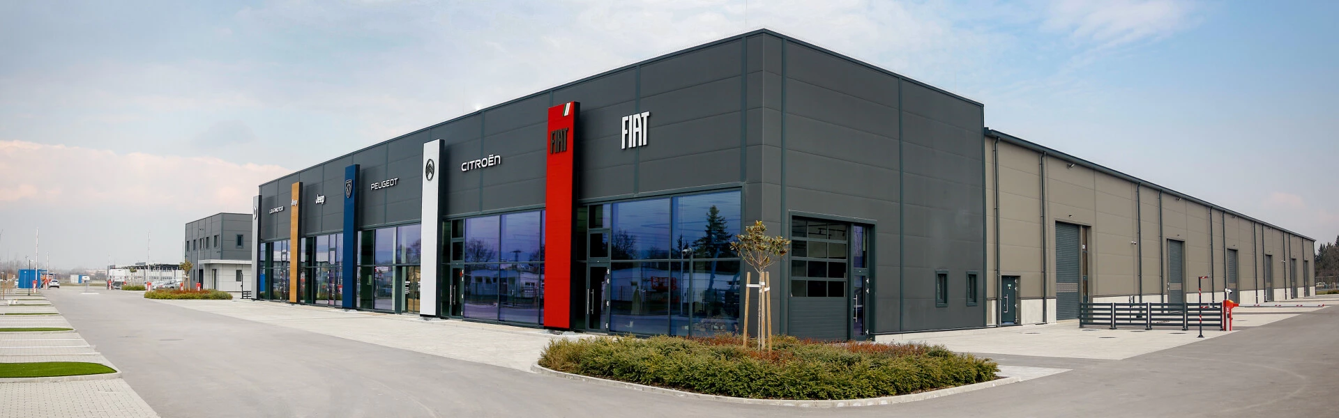 Megnyitotta kapuit a Duna Autó Cégcsoport budakalászi telephelye