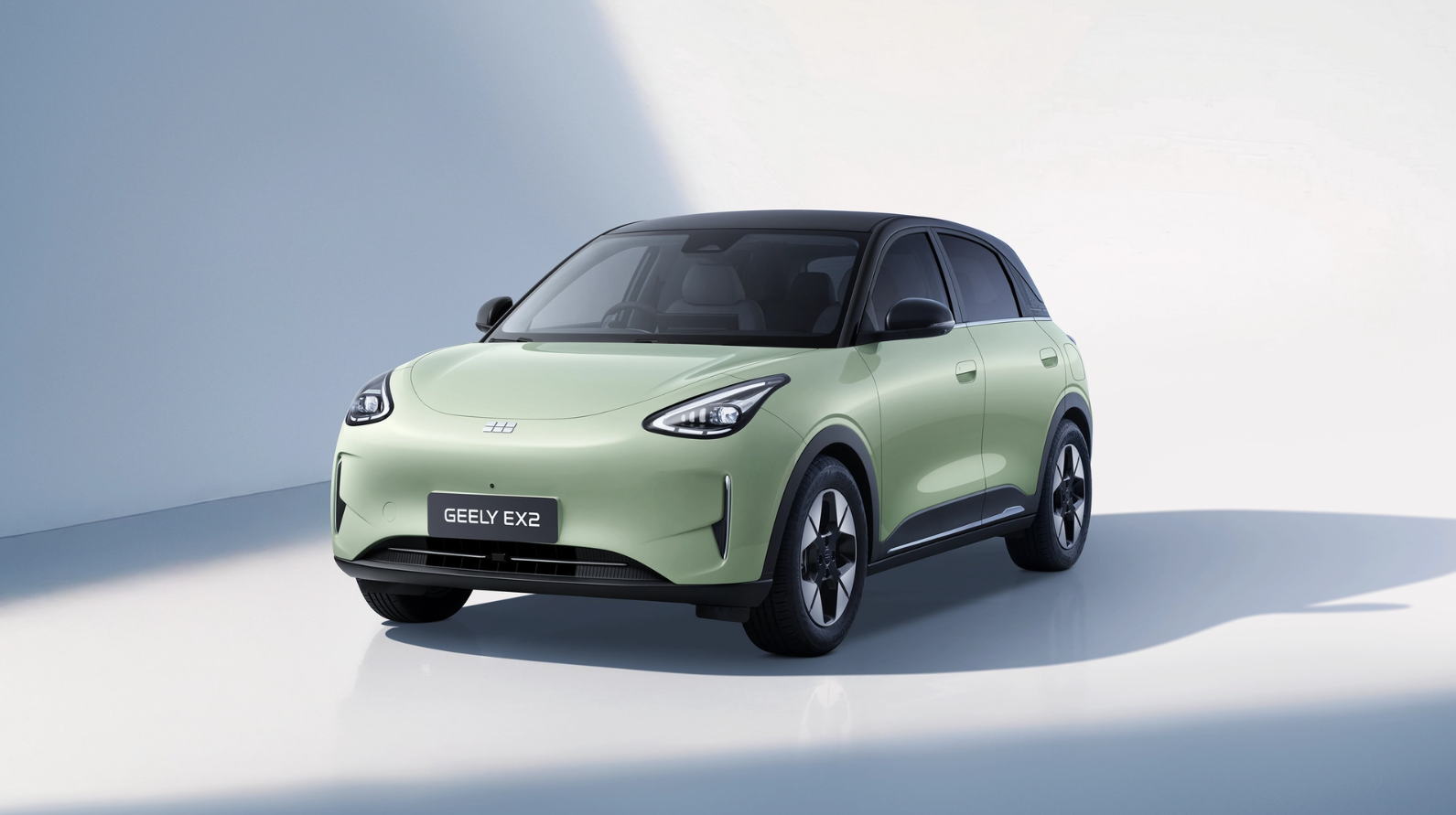 Geely E2