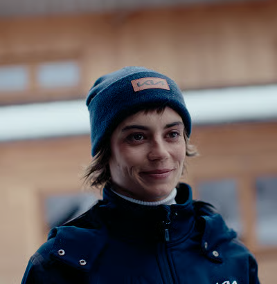 Kia sapka és softshell kabát