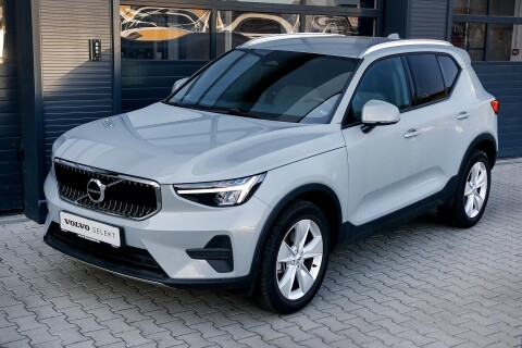 XC40 2.0 [B3] MHEV Core DCT Magyarországi vásárlás. vezetett szervizkönyv. garanciális
