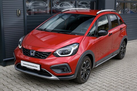 JAZZ 1.5 i-MMD Hybrid Crosstar eCVT KÉSZLETRŐL!!!