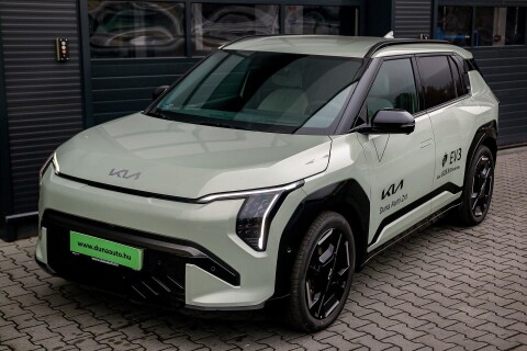 EV3 81,4kWh GT Line Harman Kardon. DWP és Relax csomaggal. Tesztautó