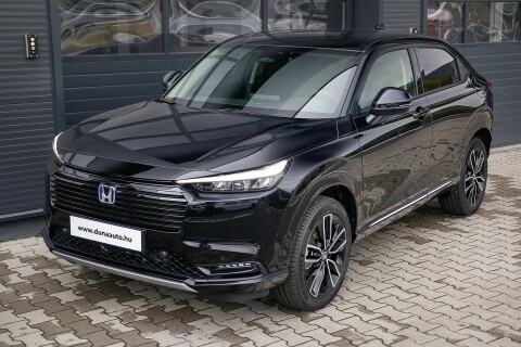 HR-V 1.5 i-MMD Hybrid Advance eCVT KÉSZLETRŐL. METÁLFÉNY AZ ÁRBAN!!!
