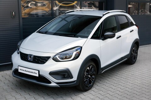 JAZZ 1.5 i-MMD Hybrid Crosstar eCVT KÉSZLETRŐL AZONNAL