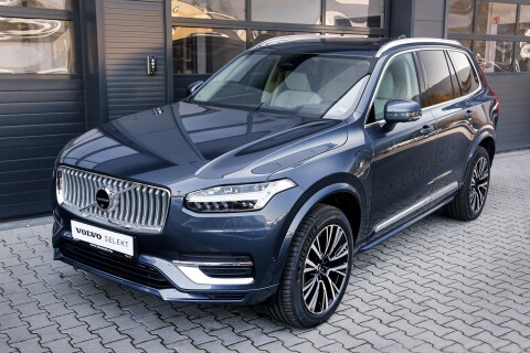 XC90 2.0 [T8] Ultra Bright Geartronic (7 személyes ) ÁFA-s bemutató autó télikerék szettel és sok extrával B&W audio/légrugó/masszázs