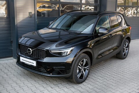 XC40 2.0 [B3] MHEV Plus Dark DCT 3.8 MFt kedvezmény magánszemélyeknek is - novemberi érkezés