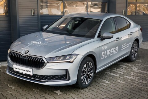 SUPERB 1.5 TSI ACT Selection DSG Tesztautó!