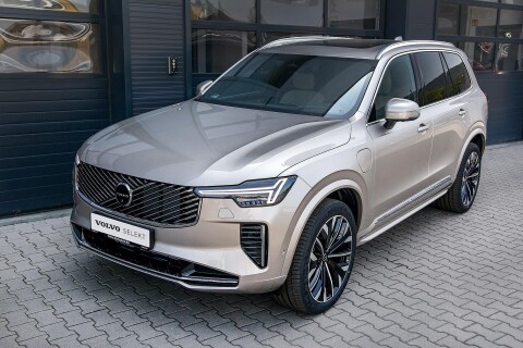 XC90 2.0 [T8] Ultra Bright Geartronic (7 személyes ) ÁFA-s bemutató autó. Légrugós