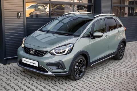 JAZZ 1.5 i-MMD Hybrid Crosstar eCVT KÉSZLETRŐL!!!