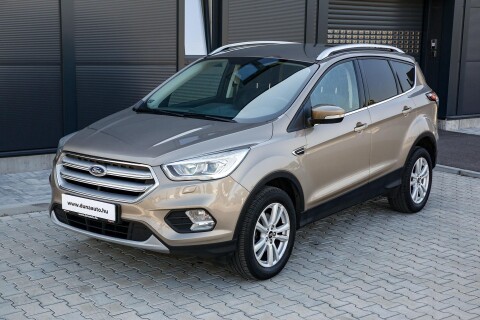 KUGA 1.5 EcoBoost Business Technology Magyarországi!