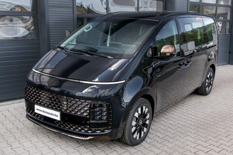 STARIA 1.6 T-GDi hybrid Luxury (Automata) 7 személyes