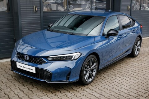 CIVIC 2.0 i-MMD Hybrid Sport eCVT KÉSZLETRŐL. 26-S MODELLÉV