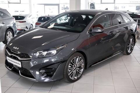 PRO CEE'D ProCeed 1.5 T-GDI Ultimate Edition + DCT Lunar Silver metál fényezéssel!