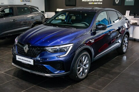 ARKANA 1.3 TCe mild Hybrid Techno EDC Készletről-akciós