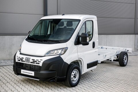 DUCATO 2.2 Mjet LWB 3.5 t (2 személyes ) 3 személyes alváz