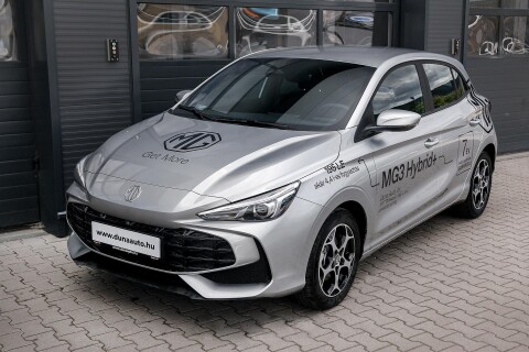 MG3 3 1.5 GDI Hybrid+ Luxury DCT Tesztautó kedvezménnyel