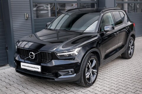 XC40 1.5 [T5] Recharge R-Design Geartronic Magyarországi. vezetett szervizkönyv. zöld rendszám