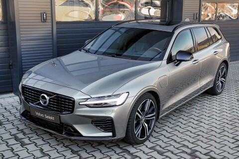 V60 2.0 [T6] Twin Engine AWD R-Design Geartronic Mo-i. vezetett szervizkönyv. garanciális 77.986 km
