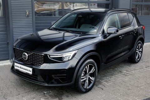 XC40 2.0 [B3] MHEV Plus Dark DCT Készletről! Business akció