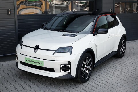 R 5 E-Tech electric 52 kWh Techno szegedi telephelyen elérhető!