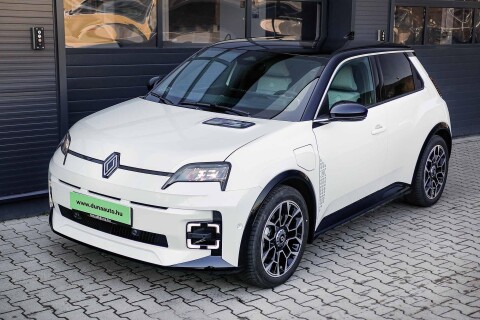 R 5 E-Tech electric 52 kWh Roland Garros 5 év/100 000 km EASY SERVICE karbantartás beépített gyártói garanciával