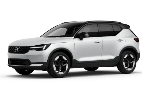 XC40 2.0 [B3] MHEV Ultra Dark DCT Új modell novemberi érkezéssel. Business ajánlat
