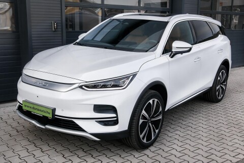 TANG Flagship 108,8 kWh (7 személyes ) Tesztautó