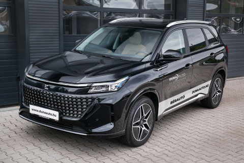 E 5 PLUG IN HYBRID 7 személyes