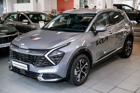 SPORTAGE 1.6 T-GDI Platinum DCT DWP vezetéstámogató csomaggal. Tesztautó