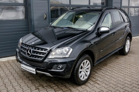 ML-OSZTÁLY ML 300 CDI BlueEFFICIENCY (Automata)